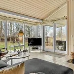3 Bedroom Cozy In Holiday home