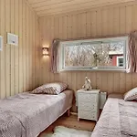 Holiday home 3 Bedroom Cozy In *