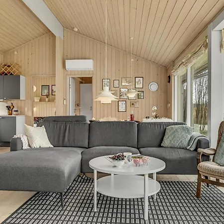 3 Bedroom Cozy In Сasa de vacaciones *