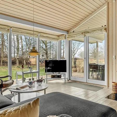 3 Bedroom Cozy In Feriehus