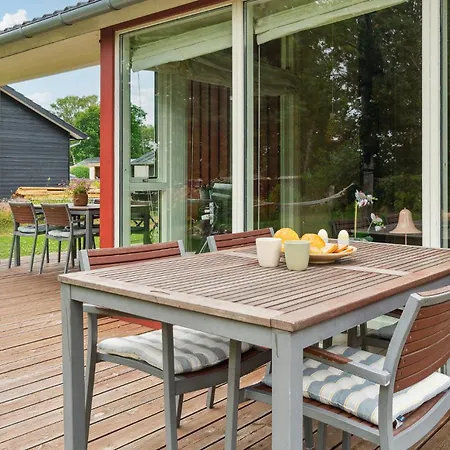 Vakantiehuis Gezellig Met 3 Slaapkamers In Grenå