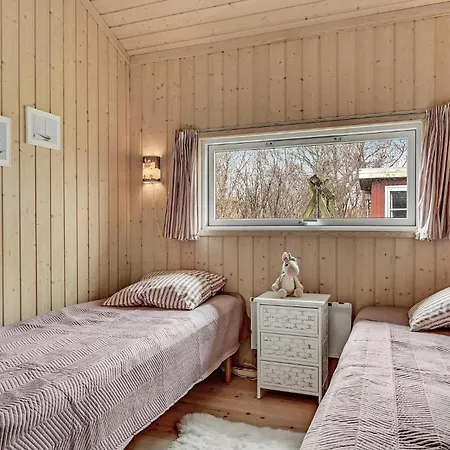 Vakantiehuis Gezellig Met 3 Slaapkamers In *