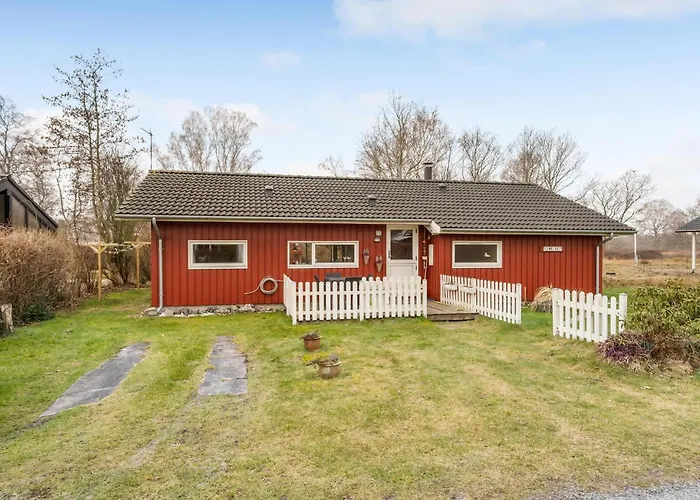 3 Bedroom Cozy In *